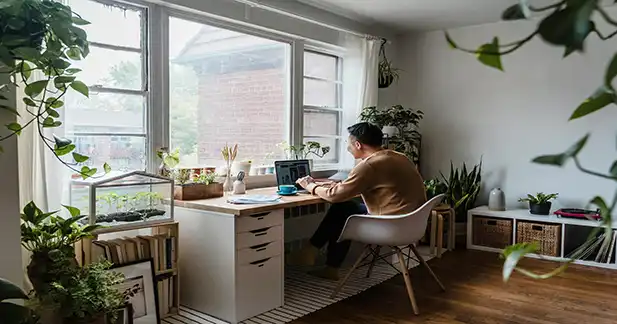 Best gift cards for remote workers and home office essentials displayed on a modern work desk