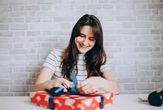 How Gift Cards Became Everyone’s Favorite “Treat Yourself” Hack